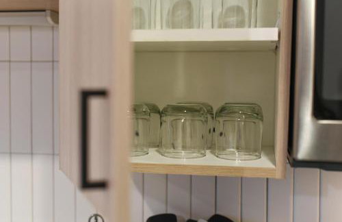 LUX Studio King Bed Free Parking Gym New - Foto 55