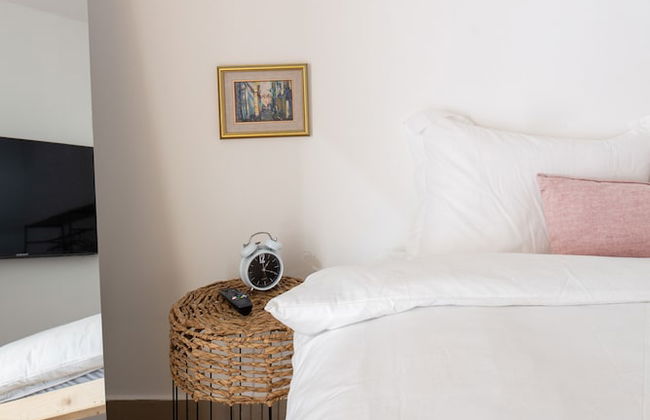 Cozy 2BDR with Parking - Foto 8