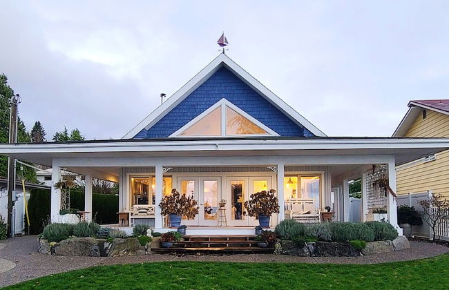 The White House - Photo 1