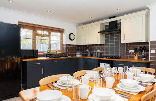 4 Bed Detached Home-Gloucester-Sleeps 10-Parking for 3-Work or Leisure - Foto 28
