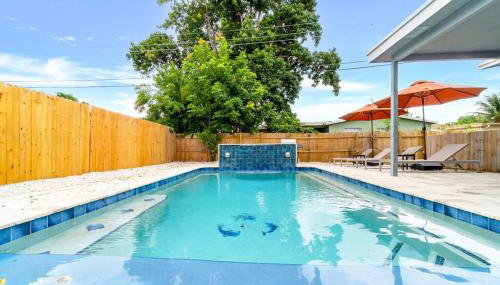 Hidden Gem 4 Bedroom Home with Private Pool & Game Room - Foto 3