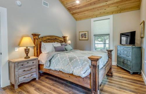 Escape to Nature Lakefront Jay Cottage with Views! - Foto 10