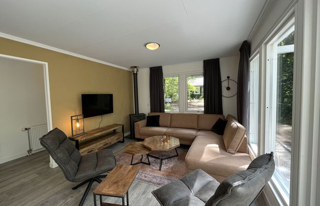 3 bedroom House in Dwingeloo with swimming pool and terrace - Photo 2