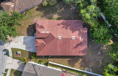 Large 5 bd home close to Beaches - Photo 22