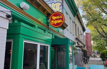 Renovated English Basement 2bdrm Home near METRO - Foto 45