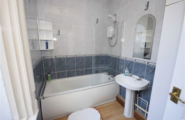 Seaways Holiday Home - Photo 7