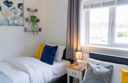 House - Sleeps 10 - Parking - Stn Close - Foto 23