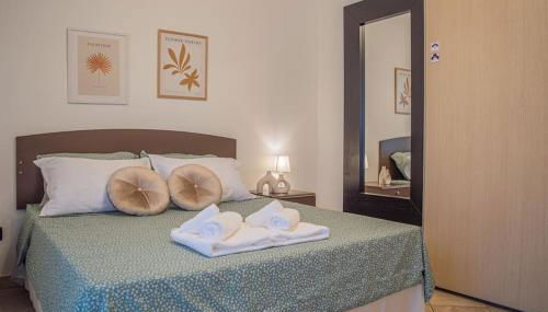 ApartExperience Nel cuore di Bra Comfort con Parcheggio privato - Foto 2, towels, wardrobe