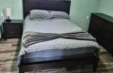 Waterfront 2 Bdrm Cabin with Best Sunset View and Huge Yard - Foto 7