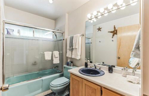 Warm and Cozy Mountain and Lake View Haven cottage - Foto 21