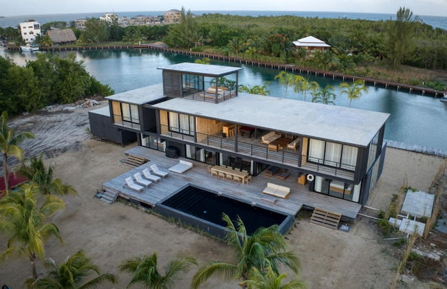 NEW Modern Ocean Front Villa on Private Island - Foto 49