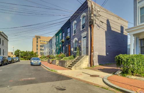 2 Mi to National Mall Stunning Townhome with Patio! - Foto 31