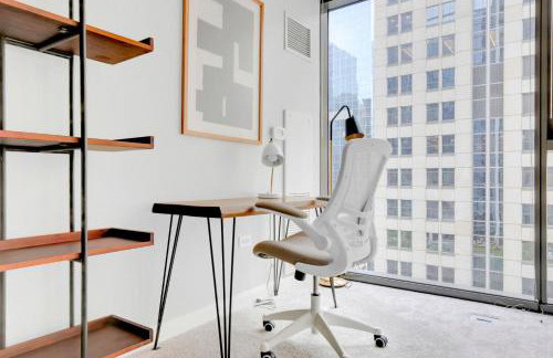 Loop 1BR w Pool Gym Lounge nr Riverwalk CHI-632 - Photo 4