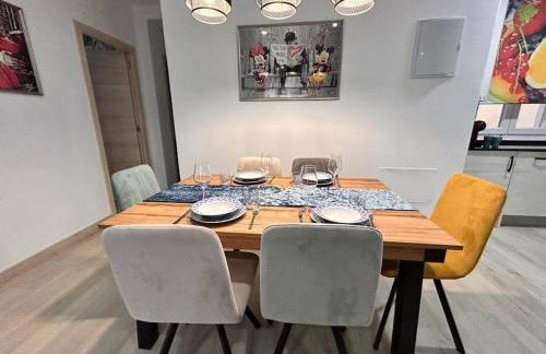 LUJO Proyector, Maquina Arcade, Wifi y Patinetes - Foto 18