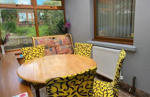 Quirky Cottage with Private Garden Nr New Quay Cardigan Bay - Photo 4