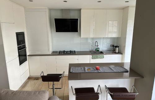 28 Harleyford court - Photo 3