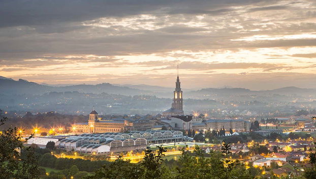 Coucher de soleil à Laboral Cité de la Culture