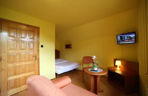 Leśny Dwór - Foto 9