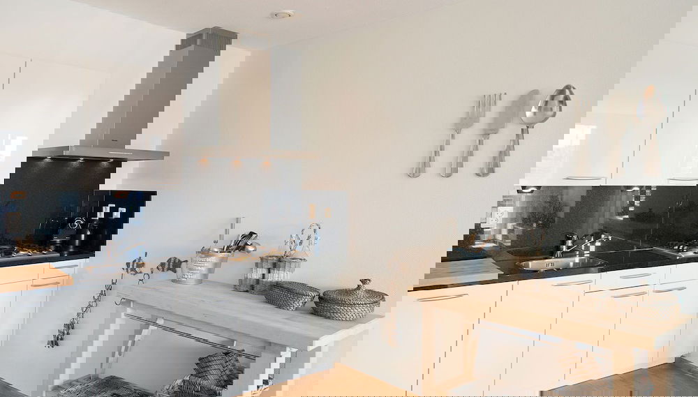 Sunlit Retreat With Balcony - Foto 1, Cocina privada