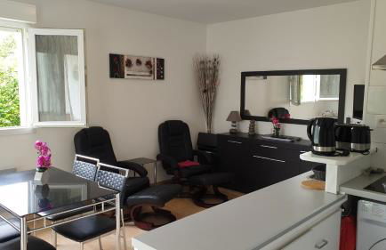 T2 classé 3 étoiles - au calme proche centre ville - idéal curistes et vacanciers - Foto 8