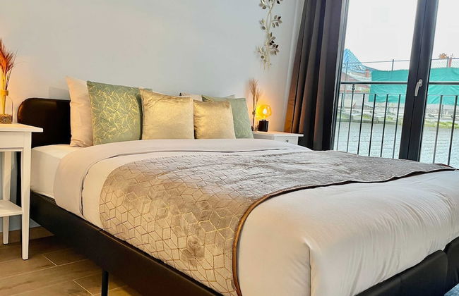 Luxury 2BR 2BA Near Fashion District by Oneluxstay - Foto 63