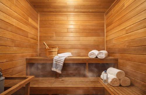 Large 2 Floor Condo, Pool Pass, Beach Club, walk to Shanty Creek - Foto 5