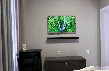 Casa Flat, Suíte, Ar-Cond, Área Gourmet e Garagem - Foto 4