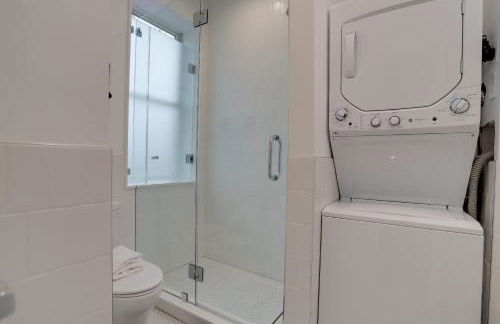 Sojourn's Eastern Market Carriage House Sleeps 2 - Foto 5