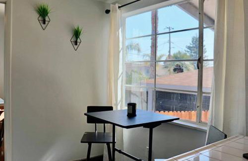 Modern La Cresta - Photo 8