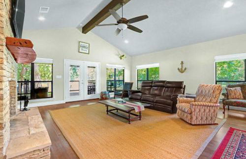 Beautiful Lakefront Cabin - Something For Everyone - Photo 47