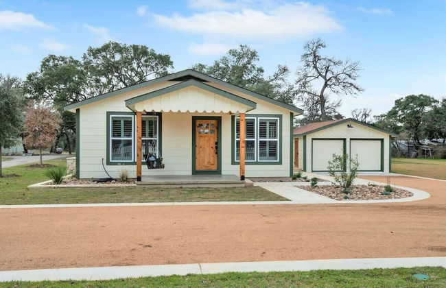 Upscale Home With Pool and Firepit - Close to Mercer St! - Foto 46