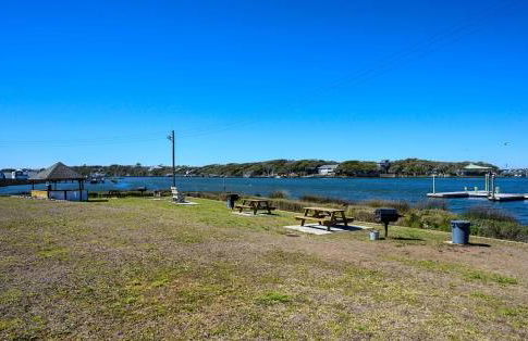 Bogue Shores "Salty Air Oasis" - Foto 14