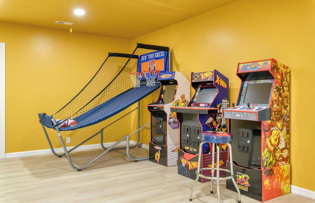 Game Farm Villa by Avantstay 10bdr, Private Pond, Spa, Pool Family-friendly - Foto 19