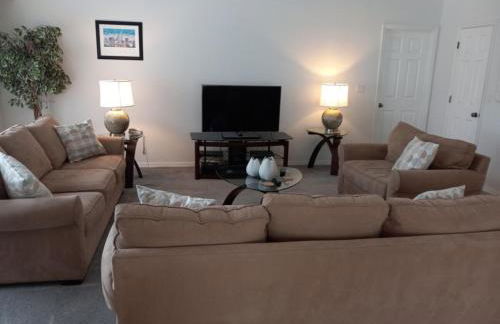 Fabulous 4 Bed South Facing Lake View Near Disney - Foto 10