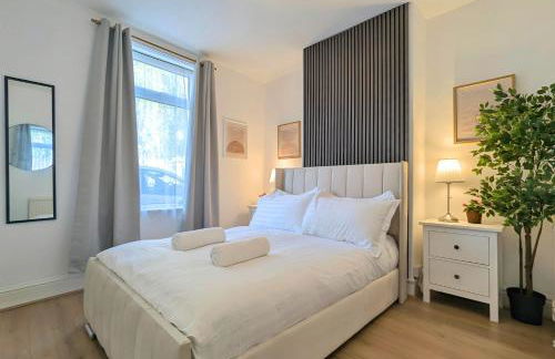 Charming 3-Bed Home Near Centre Free Parking - Foto 3