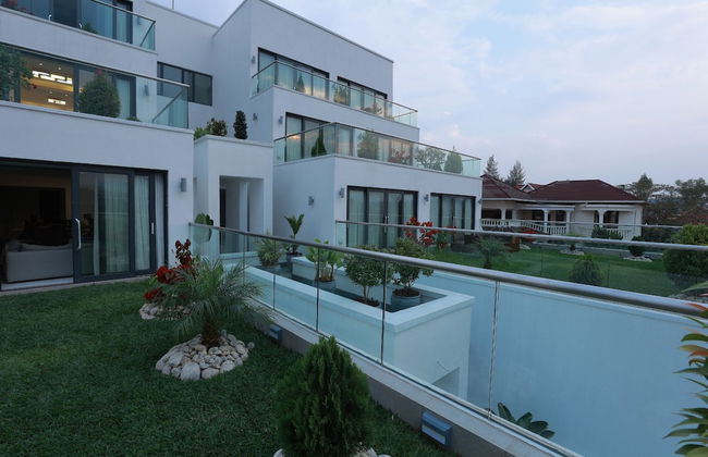 White Stone Apartments Nyarutarama - Foto 1