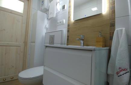 Sielanówek - Orzechowa Chatka z sauną wanną termalną jacuzzi - Foto 24