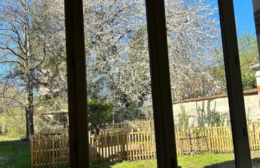 Jolie maison avec jardin proche du centre ville mais au calme comme à la campagne - Photo 6