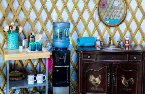 Charming Yurt Rental Nestled in the Forest near Friendsville, Maryland - Foto 6