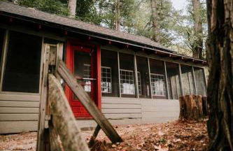 Rustic, Pet Friendly Cabin on the Hudson River, Perfect for a Glamping Weekend in the Adirondacks - Foto 13