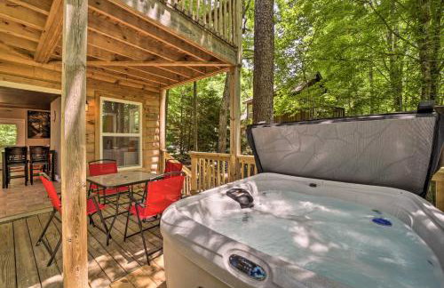 Private Hot Tub, Yard Pet-Friendly Whittier Cabin - Foto 1