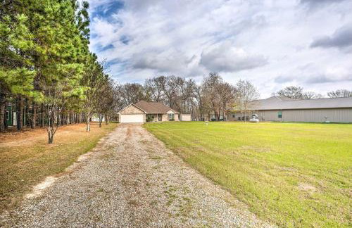 Family Alba Home w/ Boat Dock on Lake Fork! - Foto 29