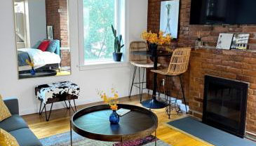 Beauty in the Heart of the Village - Foto 2