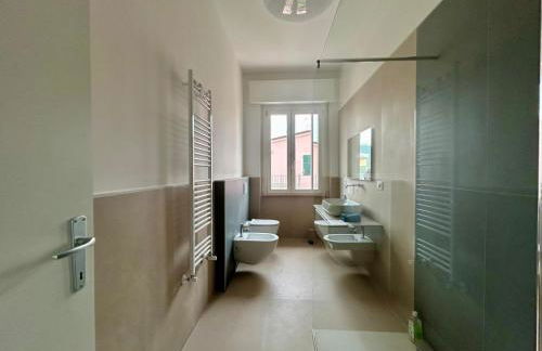 Ampio appartamento fino a 6 persone sulle colline della Spezia, vista panoramica sul Golfo - 10 minuti dal centro città 16 da Sarzana e Lerici - Photo 11