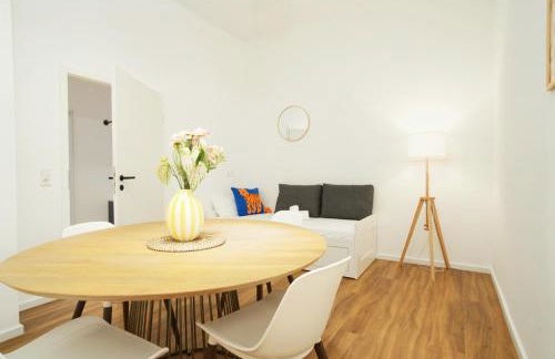 Halle Suites by FullHouse - free parking & WiFi - Foto 41
