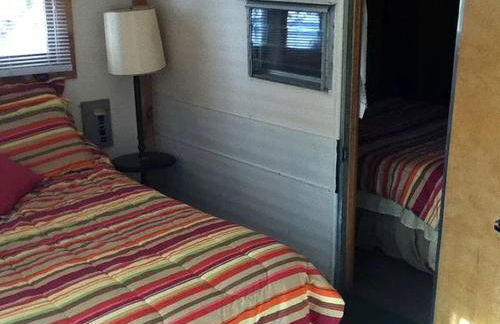 Rustic Cabin Beside the Great Sacandaga Lake in Northville, New York - Foto 5