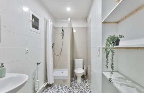 Parking Gratuit - 15mn Paris - 5mn à pied Gare Epinay Villetaneuse - Terrasse - Jardin - De 1 à 10 personnes - Stade de France - Casino d'Enghien - Hippodrome, Université - Foto 16