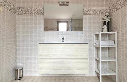 Bonito Apartamento Con Piscina y Jacuzzi - Photo 18