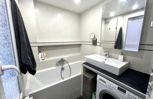 Champs-Elysées - Arc de Triomphe - 2 pièces - 4p - Foto 9