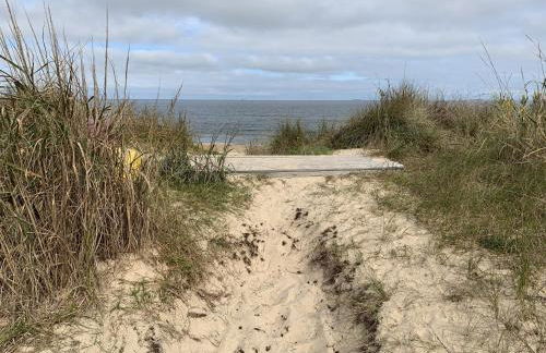 Beach Front on the Bay on the Dunes bungalow - Photo 27